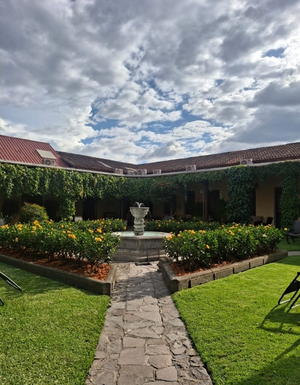 http://garden%20hotel%20aurora