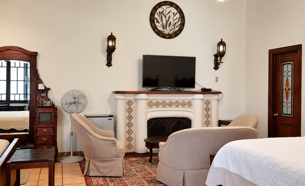 http://hotel%20rooms%20in%20Antigua%20Guatemala
